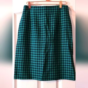 Talbots wool pencil skirt green black check plaid 8
